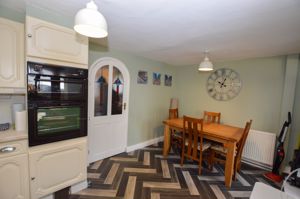 Kitchen- click for photo gallery